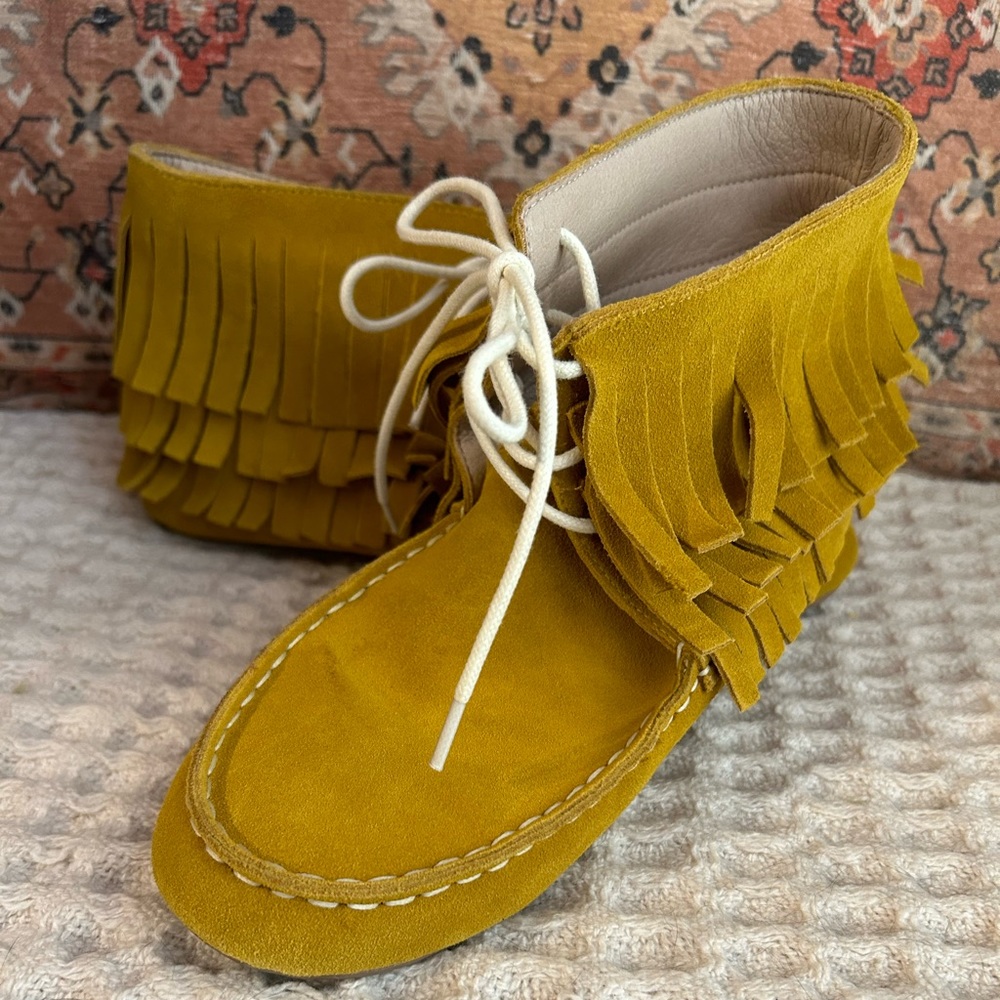 NWOT Monkey Feet leather moccasins Sz 40